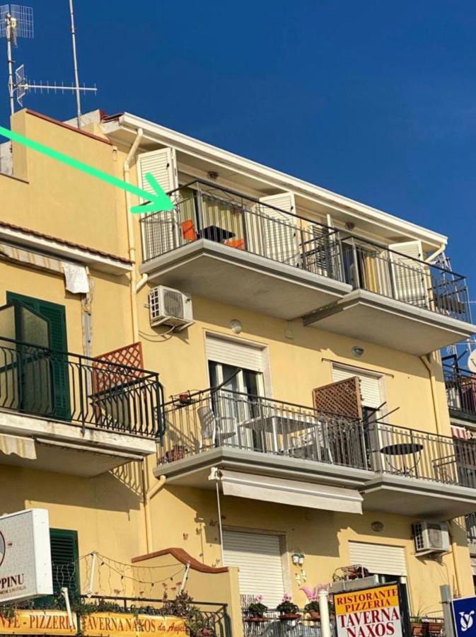 Ferienwohnung La Mansarda Giardini-Naxos Exterior foto