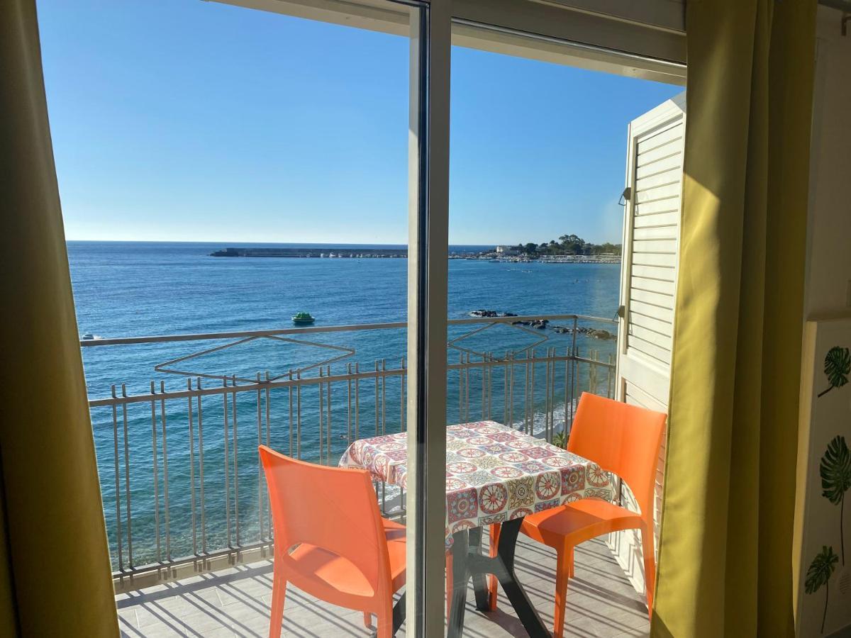 Ferienwohnung La Mansarda Giardini-Naxos Exterior foto